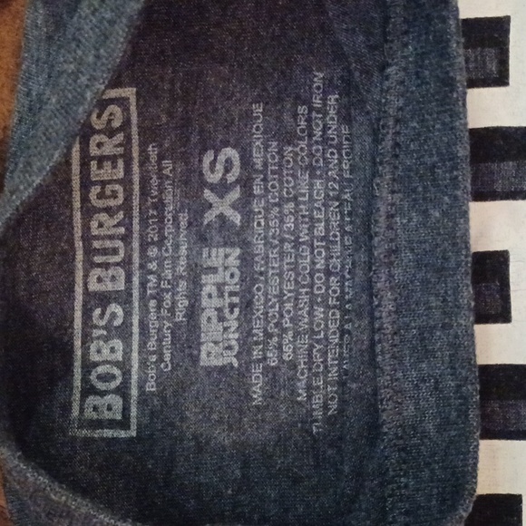 Bob's Burgers t shirt XS - Picture 3 of 5